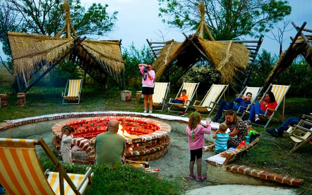 From Constanta: Histria Fortress and Winery Guided Tour with Sunset Wine Tasting and Bonfire Image 4