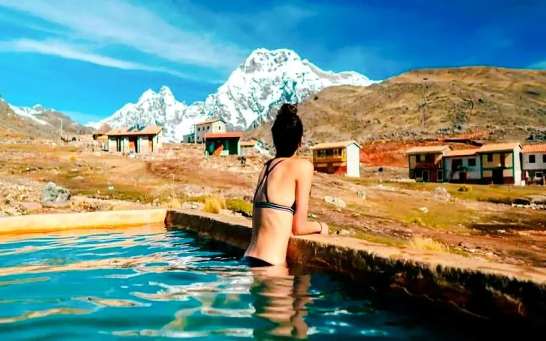 From Cusco: Full-Day 7 Lakes of Ausangate Horseback Riding Tour with Breakfast and Lunch. Image 4
