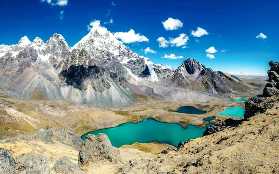 From Cusco: Full-Day 7 Lakes of Ausangate Horseback Riding Tour with Breakfast and Lunch. Image 7