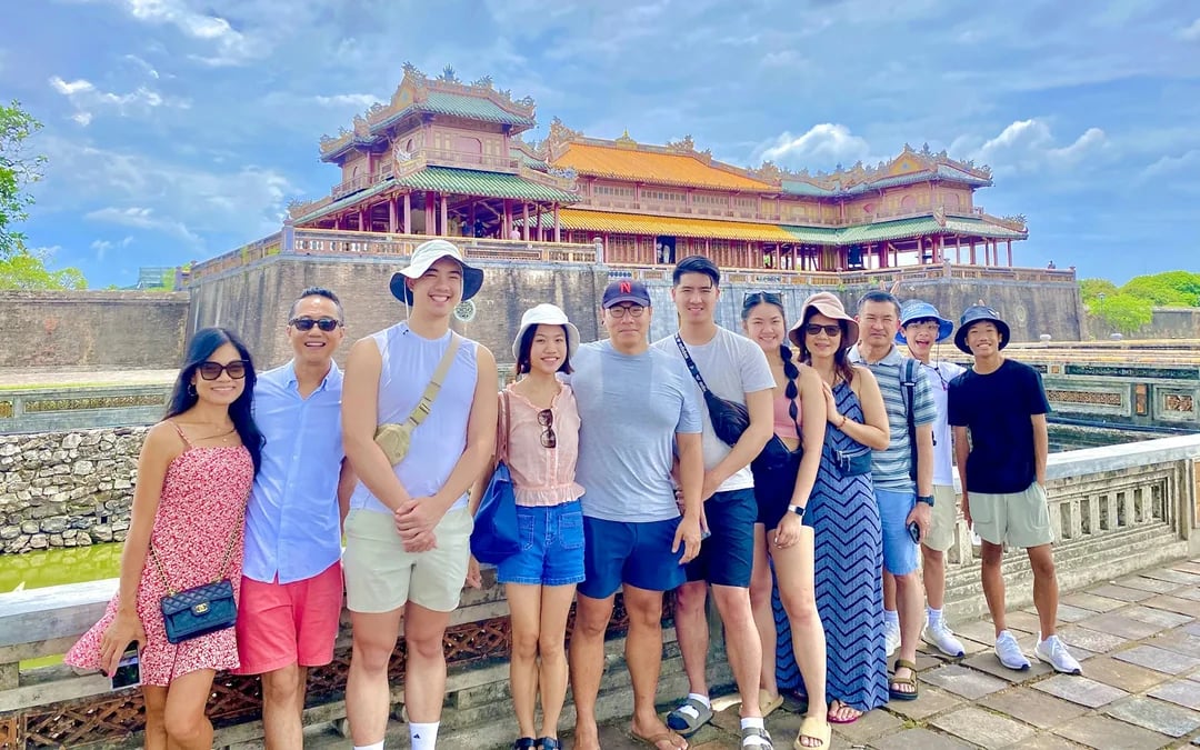 From Da Nang: Hue Imperial City, Khai Dinh Tomb and Thien Mu Pagoda Day Trip Image 5