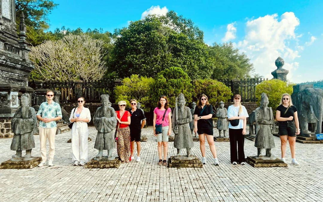 From Da Nang: Hue Imperial Culture Small-Group Tour by Heritage Train via Hai Van Pass Image 4