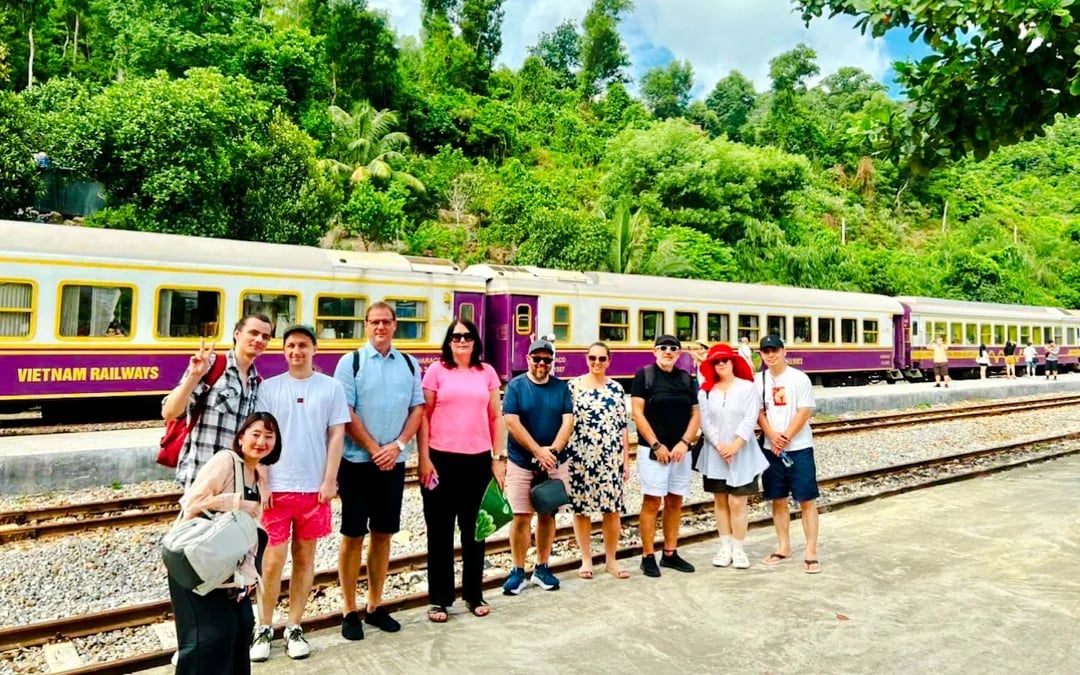 From Da Nang: Hue Imperial Culture Small-Group Tour by Heritage Train via Hai Van Pass Image 8