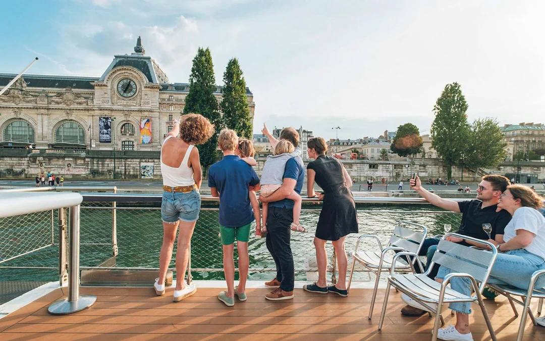 From Disneyland®: Paris Sightseeing Tour with Seine River Cruise Image 11