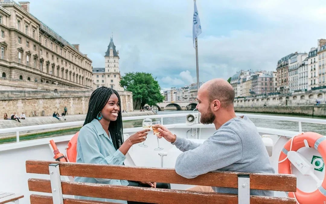 From Disneyland®: Paris Sightseeing Tour with Seine River Cruise Image 9