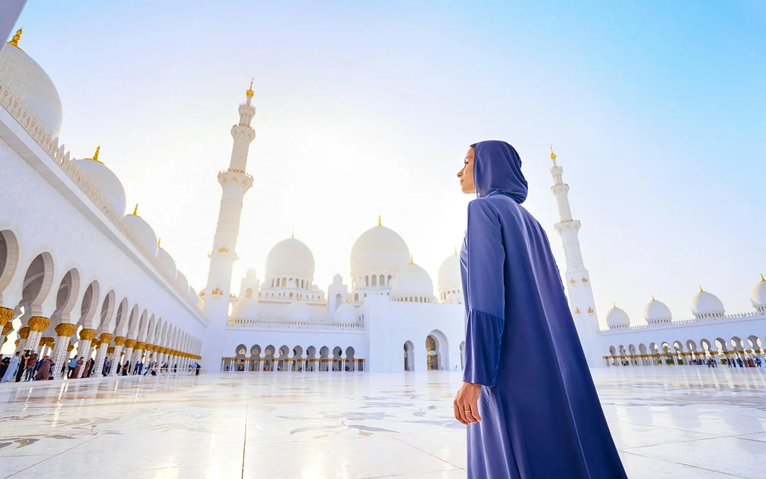 From Dubai: Abu Dhabi Full-Day City Tour with Qasr Al Watan & Sheikh Zayed Grand Mosque Image 6