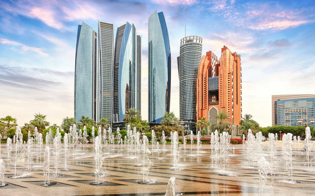 From Dubai: Abu Dhabi Full-Day City Tour with Sheikh Zayed Grand Mosque Image 5