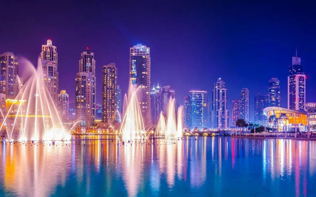 From Dubai Canal: 2-Hour Luxury Dhow Dinner Cruise with Dinner & Unlimited Drinks Image 6