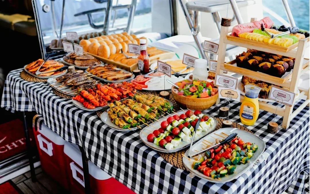 From Dubai Harbour: 2-Hour Luxury Yacht Tour with BBQ Options Image 7