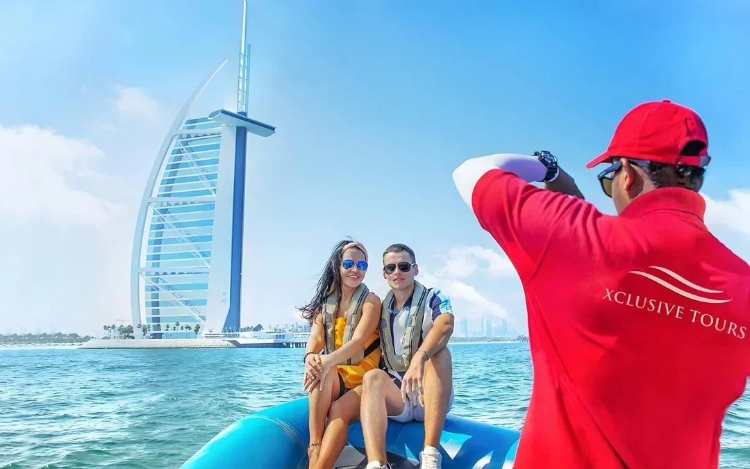 From Dubai Marina: 1.5-Hour Sightseeing Speedboat Tour of Dubai Marina, Burj Al Arab & Atlantis Image 4
