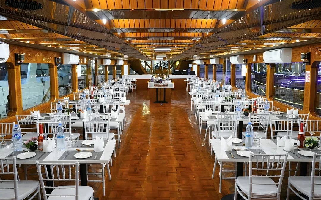 From Dubai Marina: 2-Hour Dhow Cruise with Dinner & Live Entertainment Image 9