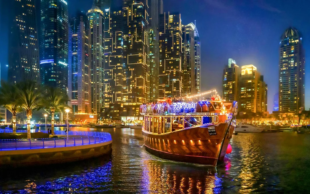 From Dubai Marina: 2-Hour Luxury Dhow Dinner Cruise with 5-Star Dinner, Entertainment & Unlimited Drinks Image 2