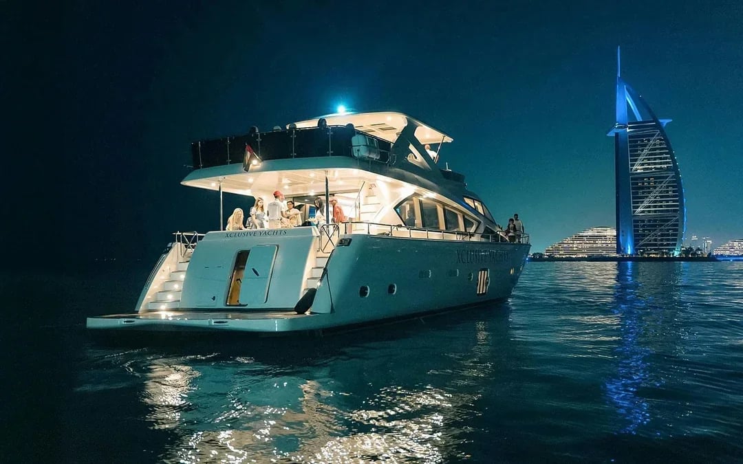 From Dubai Marina: 2-Hour Luxury Yacht Cruise with Dinner Image 11
