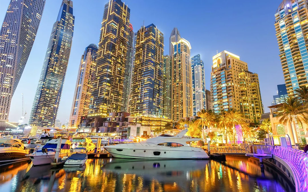 From Dubai Marina: 4-Hour Night Party Yacht Cruise with BBQ, DJ & Unlimited Beverages Image 2