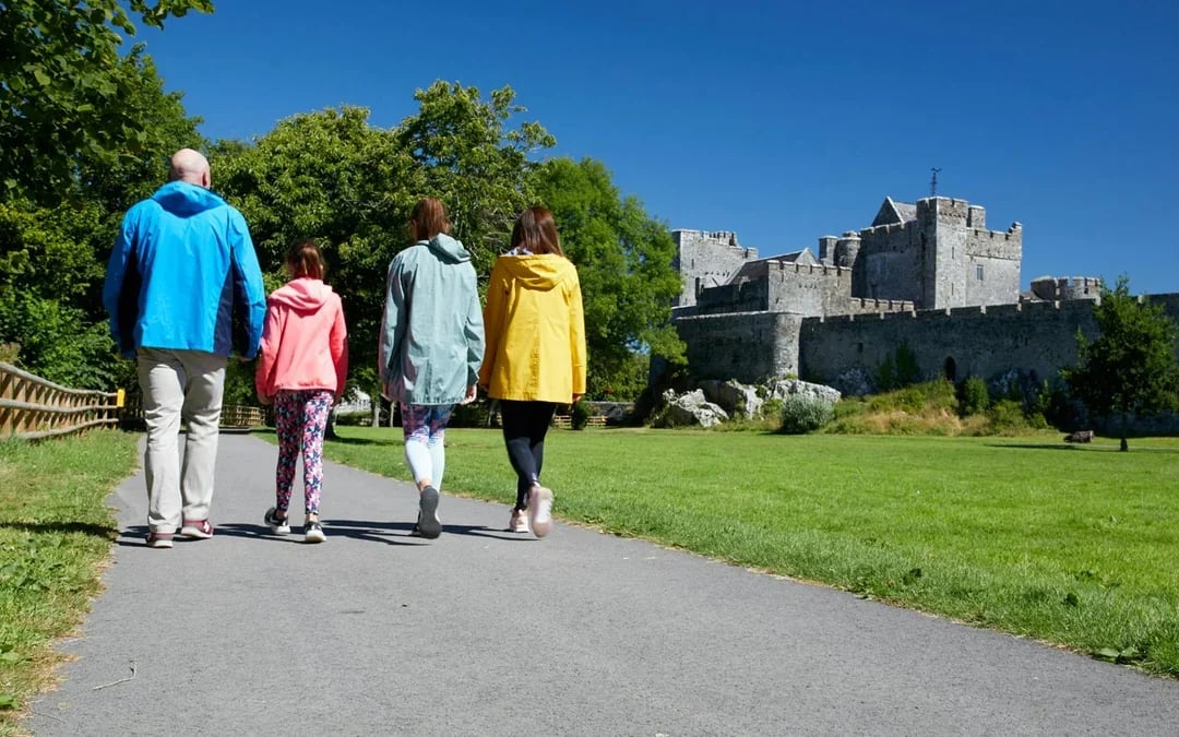 From Dublin: Blarney, Rock of Cashel & Cahir Castles Full-Day Tour Image 9