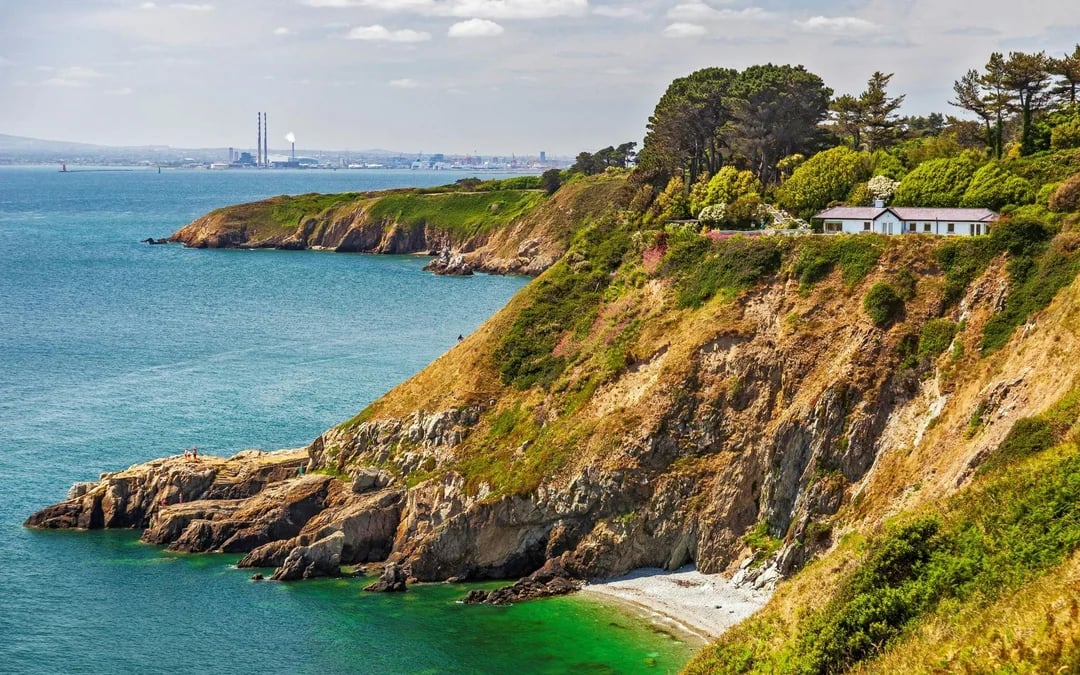 From Dublin: Half-Day Guided Coastal Tour to Howth Village Image 2