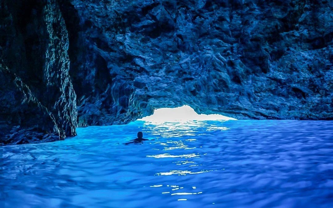From Dubrovnik: Blue Cave, Green Caves & Sunj Beach Boat Tour with Drinks Image 1