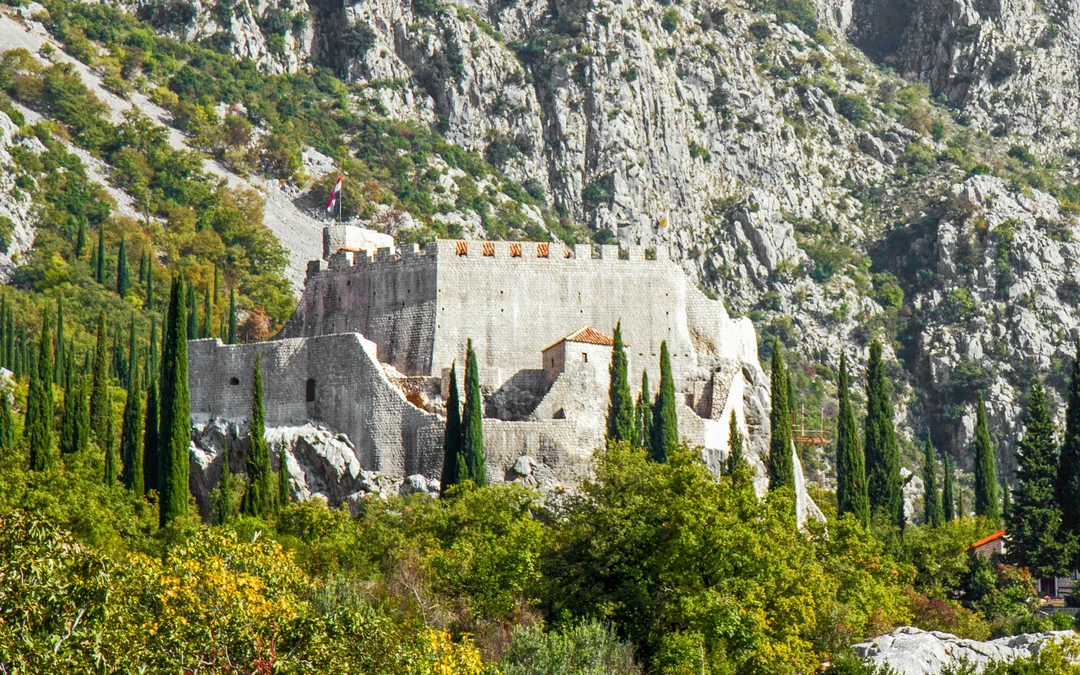 From Dubrovnik: Konavle Valley & Falcon Fortress Tour with Traditional Lunch Image 3