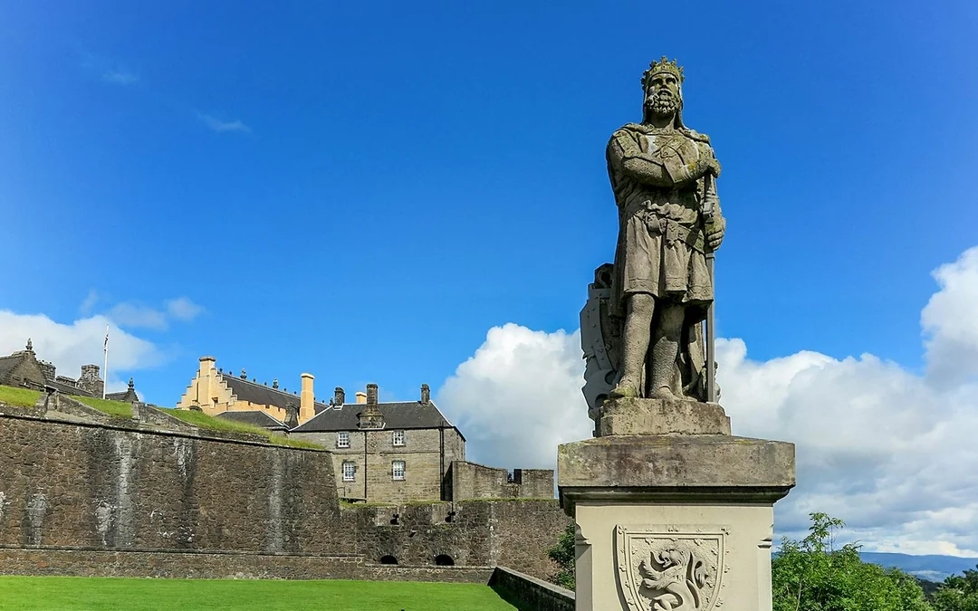 From Edinburgh: Loch Lomond, Stirling Castle & Kelpies Day Trip Image 5