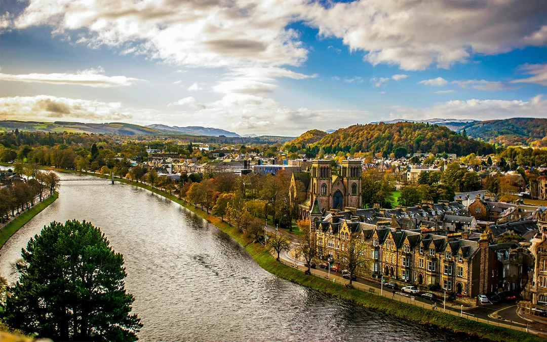 From Edinburgh: Loch Ness, Inverness & The Highlands 2-Day Guided Tour Image 3