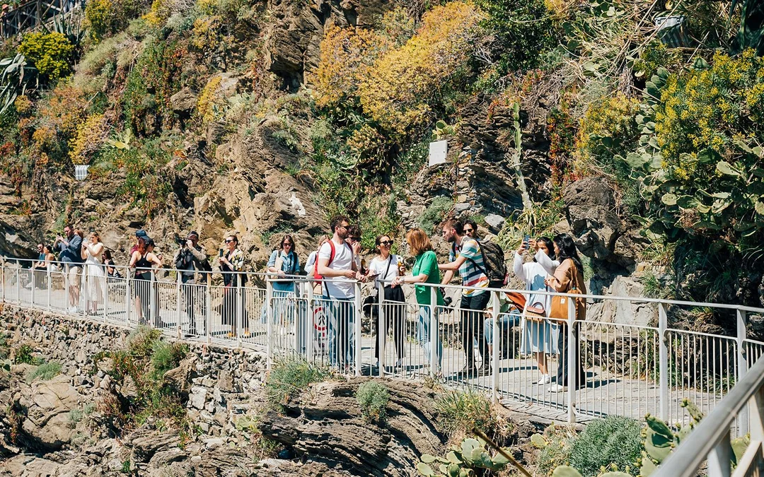 From Florence: Cinque Terre Round-Trip Bus Transfers Image 4