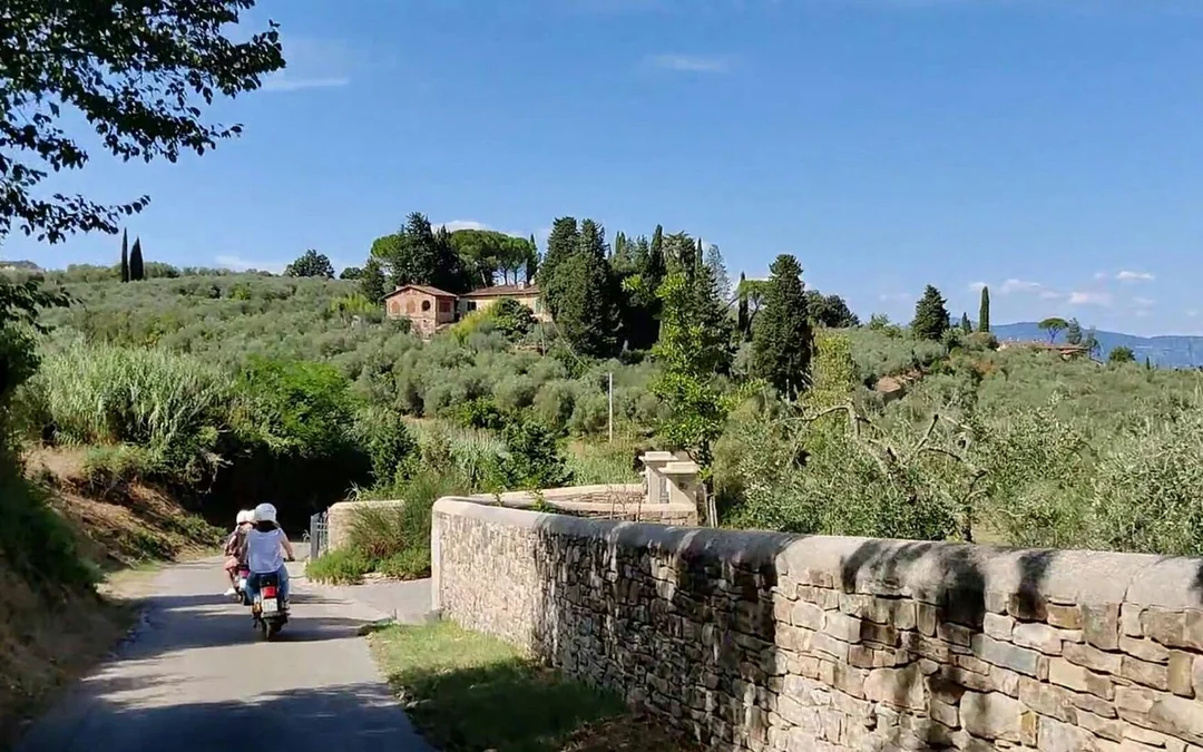 From Florence: Guided Vespa Tour of Tuscany Image 2