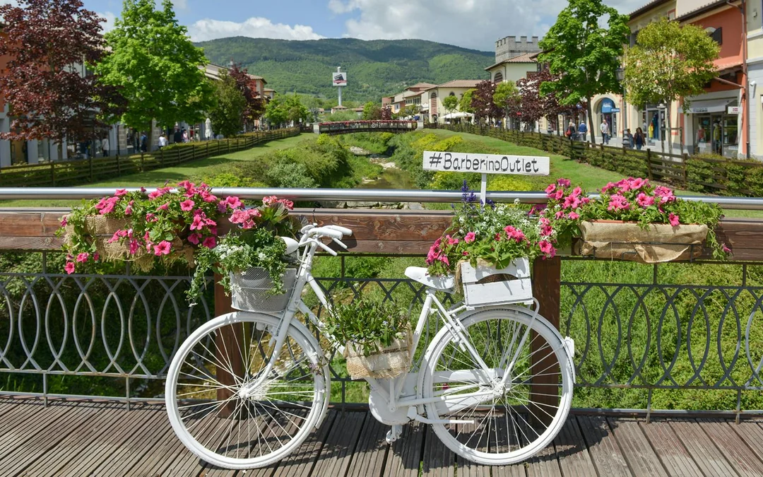 From Florence: Round Trip Shuttle Bus Service to Barberino Outlet Image 2