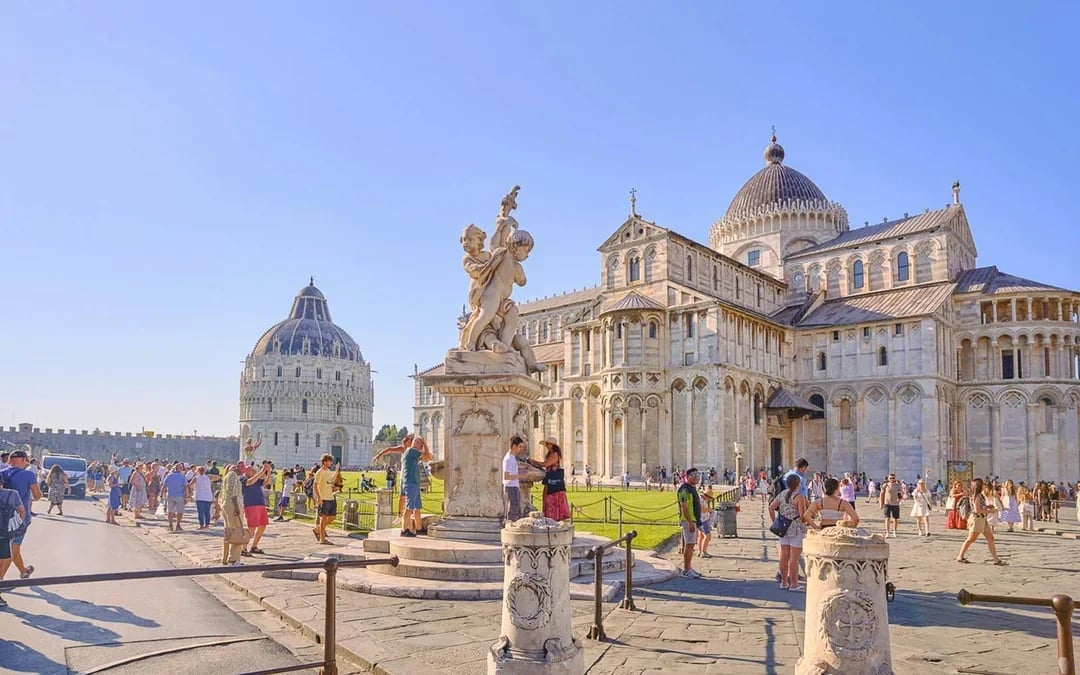 From Florence: Small Group Pisa, Siena, San Gimignano & Chianti Day Trip Image 3