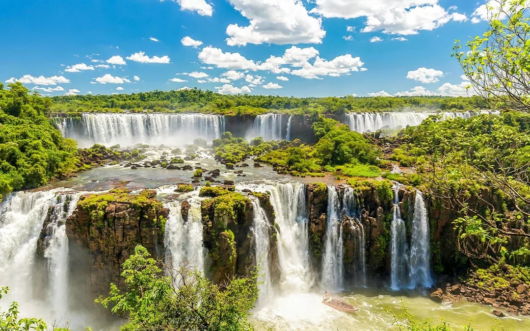 From Foz do Iguaçu: Iguazú Falls Tour with Park Entry & Transfers Image 1