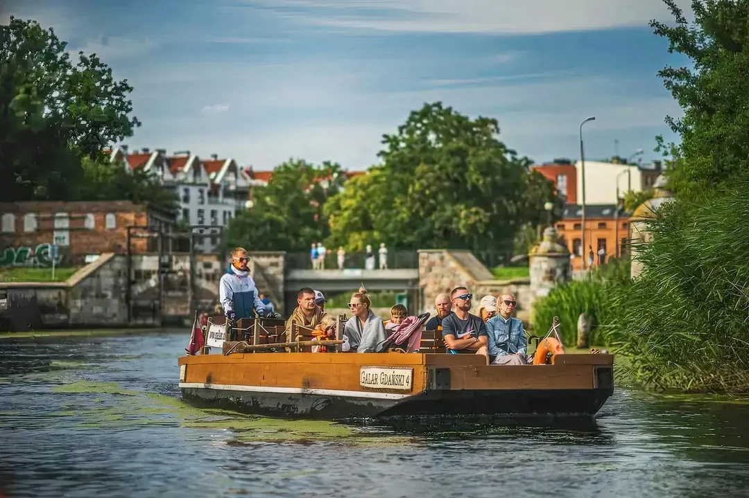 From Gdańsk: Cruise on a Historical Galar Boat Image 2