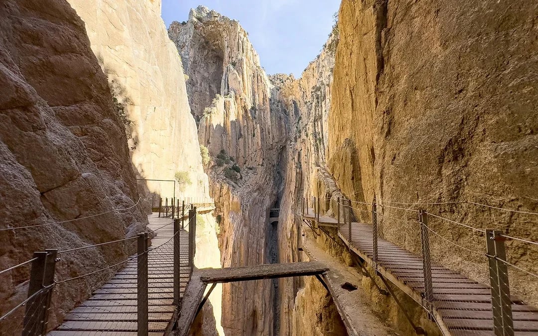 From Granada: Caminito del Rey Guided Day Trip with Round-Trip Transfers Image 6