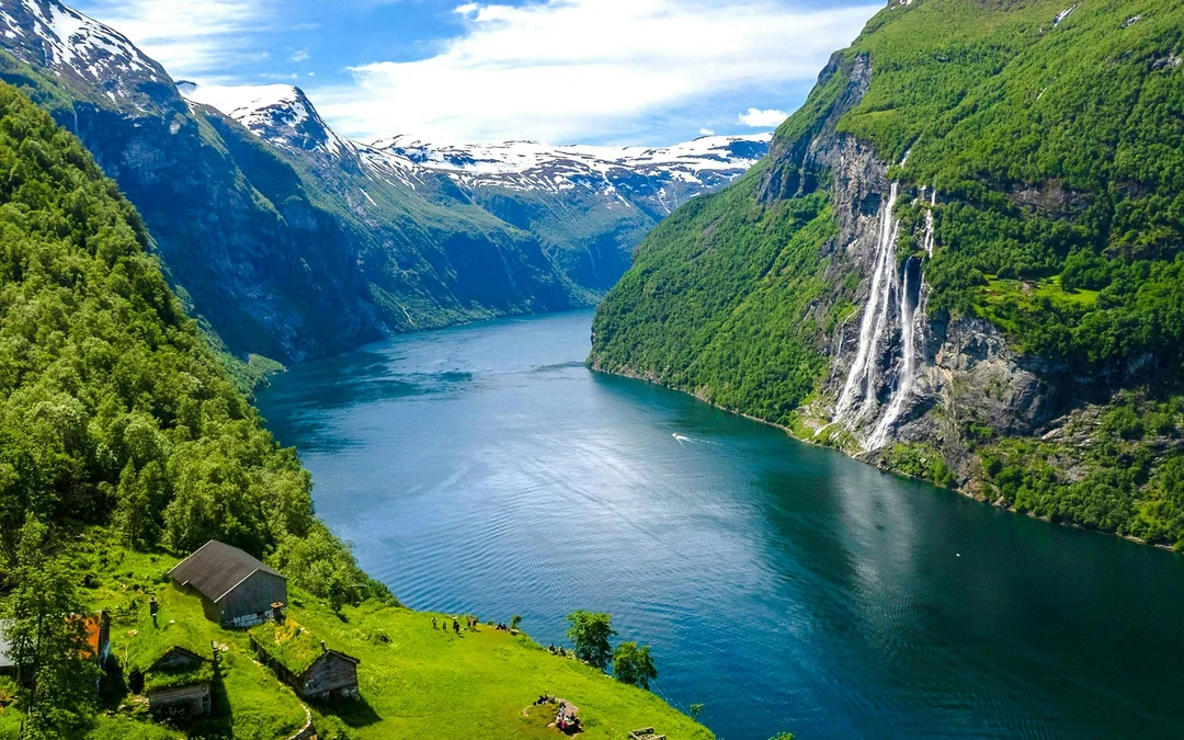 From Hellesylt: Geiranger Fjord Boat Tour With a Stop in Geiranger Village Image 9