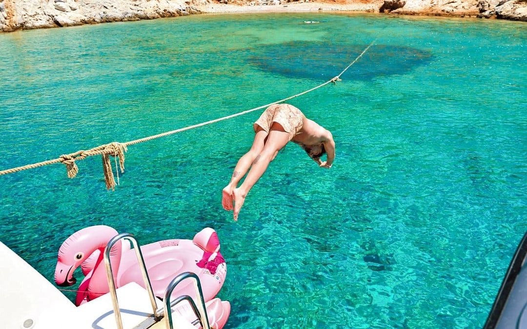 From Hersonissos: All-Inclusive Dia Island Catamaran Cruise with Snacks & Drinks Image 7