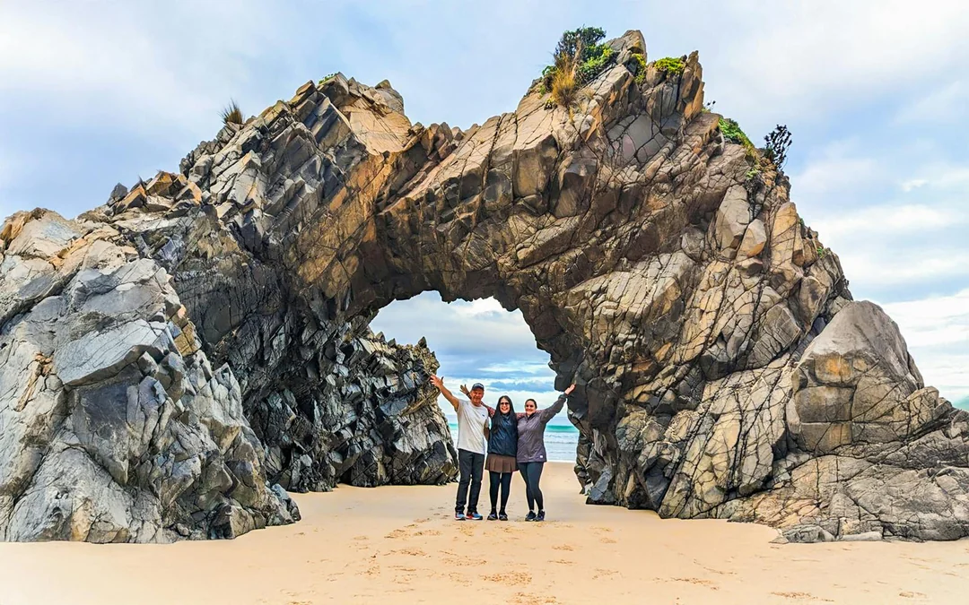 From Hobart: Bruny Island Full-Day Guided Tour + Nature Walk & Gourmet Tastings Image 1