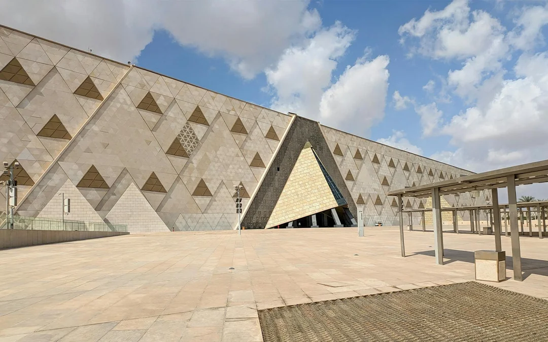 From Hurghada by Bus: Full-Day Cairo Tour with Grand Egyptian Museum & Pyramids of Giza  Image 4