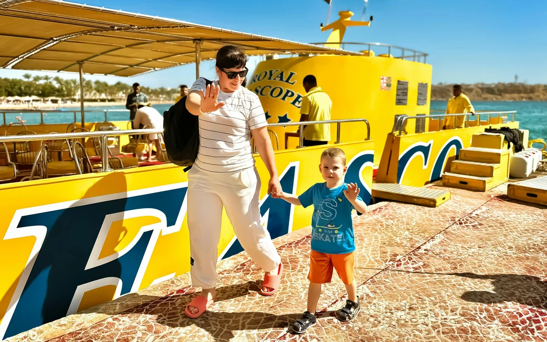 From Hurghada: Royal Seascope Submarine Cruise with Snorkeling & Optional Hotel Transfers Image 2