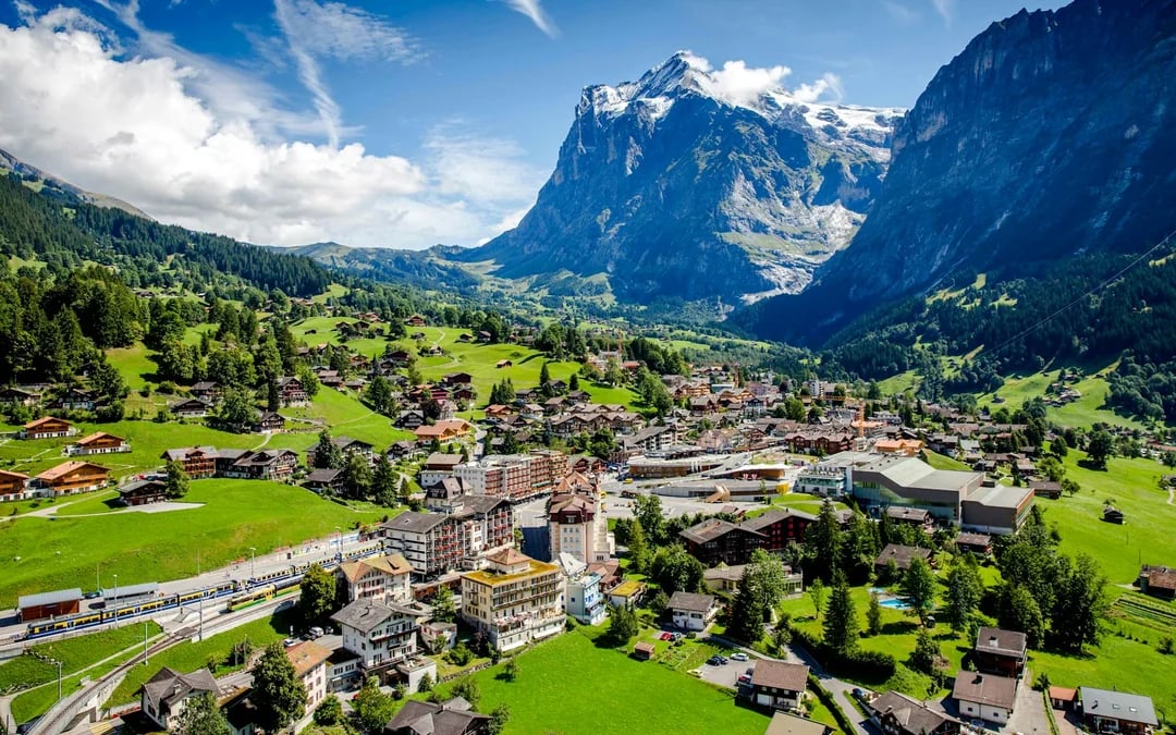 From Interlaken: Grindelwald & Lauterbrunnen Guided Day Trip Image 1
