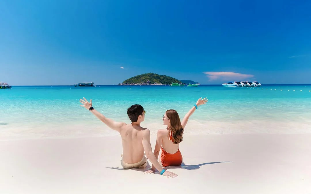 From Khao Lak: Similan Islands Speedboat Tour with Breakfast, Lunch & Transfers Image 2