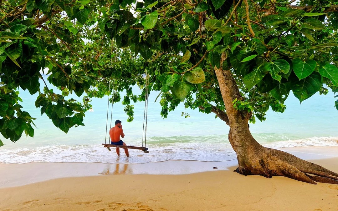 From Koh Lanta: 4 Islands Longtail Boat Tour with Emerald Cave Image 5