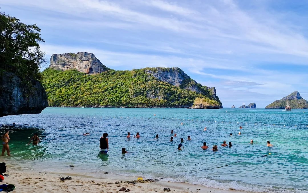 From Koh Phangan: Ang Thong Marine Park Speedboat Tour with Kayaking Snorkeling and Lunch Image 1