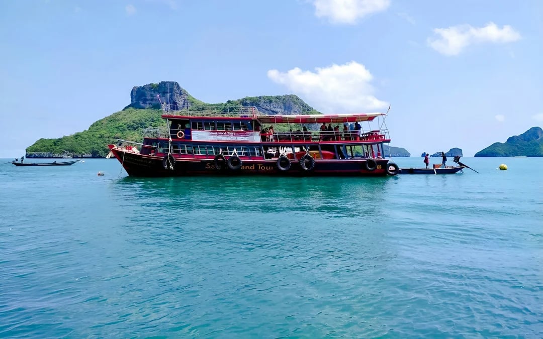 From Koh Samui: Ang Thong National Marine Park Big-Boat Cruise with Lunch and Transfers Image 3