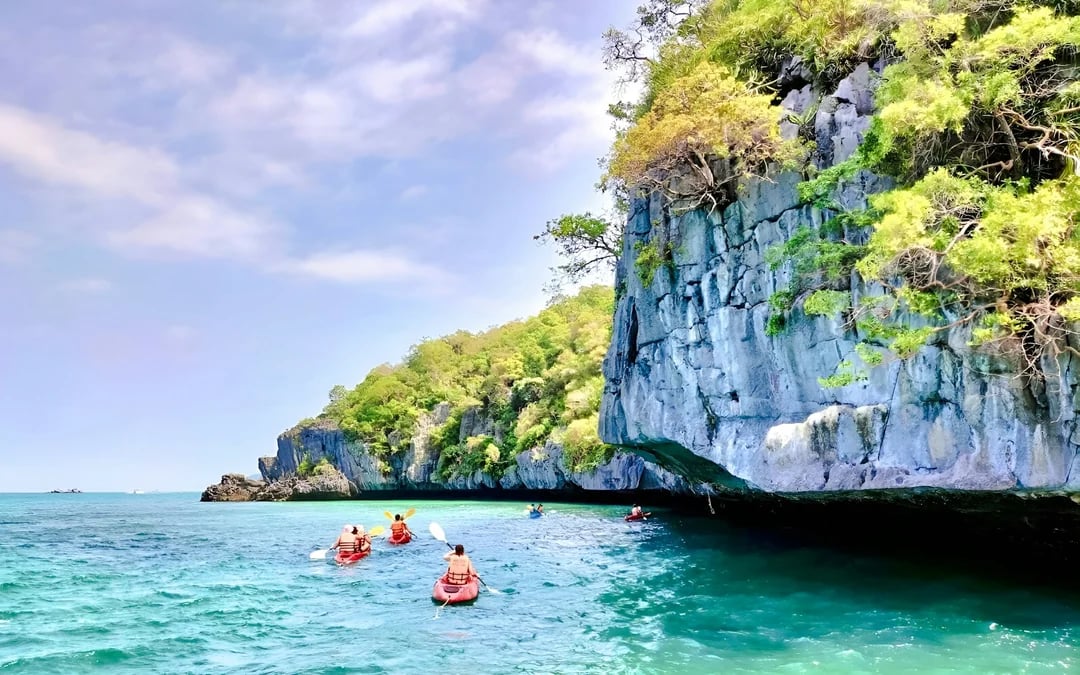 From Koh Samui: Ang Thong National Marine Park Big-Boat Cruise with Lunch and Transfers Image 4