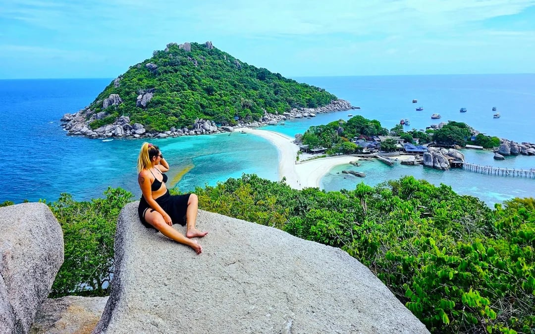 From Koh Samui: Koh Tao & Koh Nang Yuan Speedboat Tour with Snorkeling and Lunch Image 9