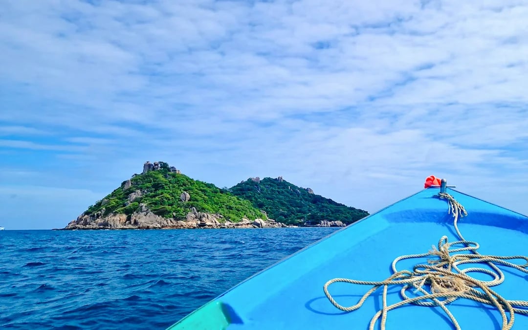 From Koh Tao: Nang Yuan Island Round-Trip Boat and Hotel Transfers Image 3