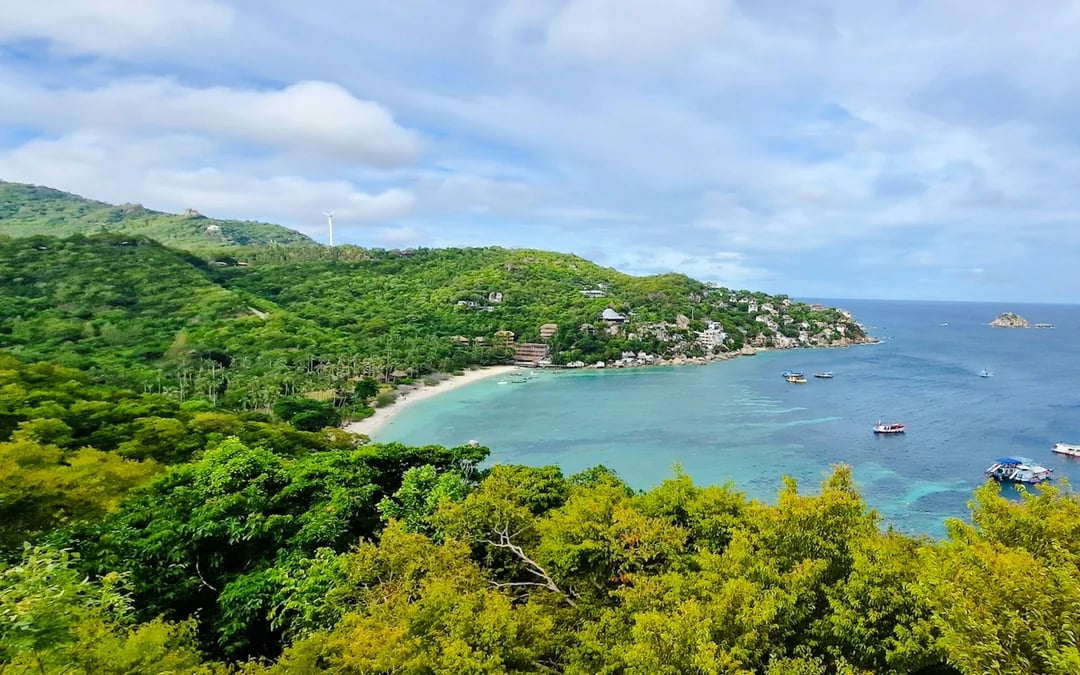 From Koh Tao: Private Car Sightseeing & Snorkeling Tour Image 2