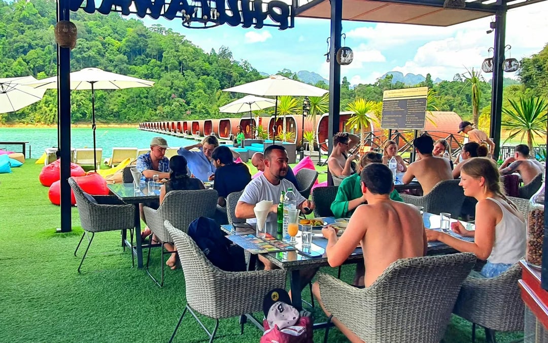 From Krabi: Cheow Lan Lake Boat Tour, Jungle Hike, Diamond Cave, and Floating Restaurant Lunch Guided Tour Image 9