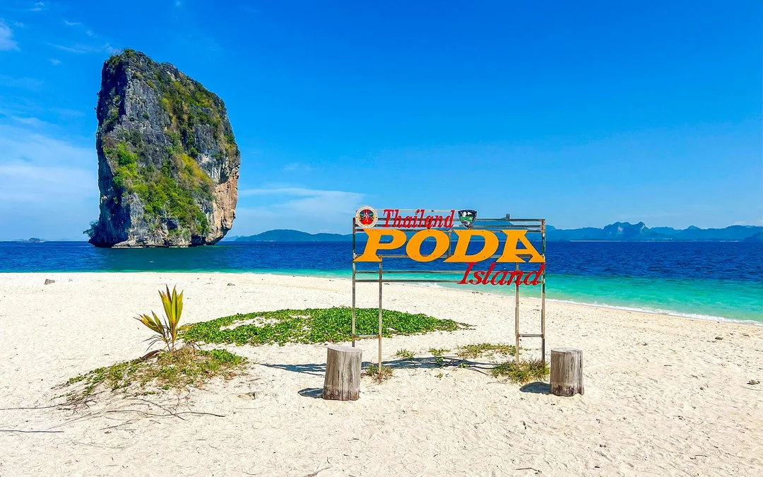 From Krabi: Early Bird Phi Phi & 4 Islands Tour by Speedboat with Breakfast, Lunch & Transfers Image 4