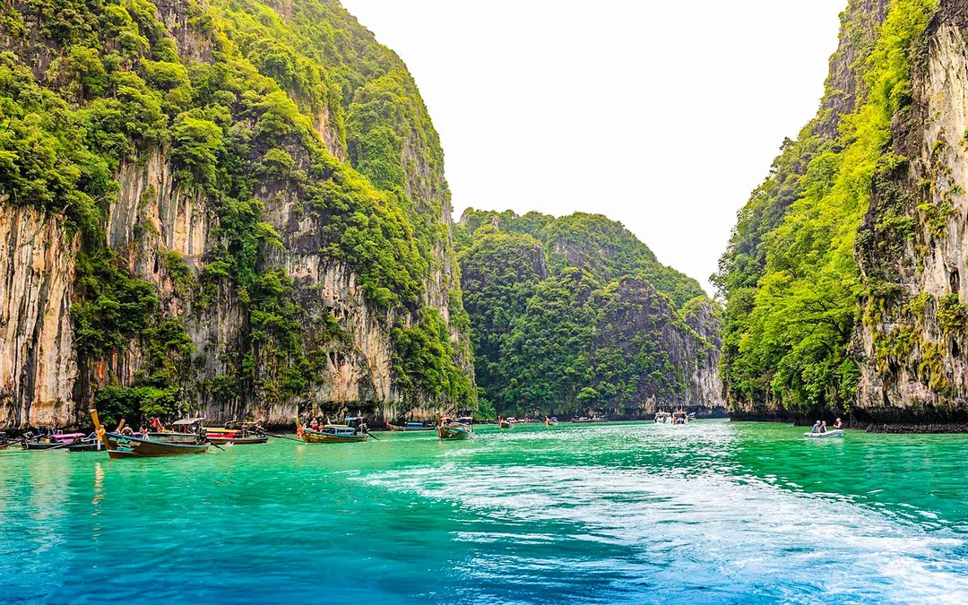 From Krabi: Phi Phi Island & 4 Islands Sunset Day Tour by Speedboat with Lunch & Transfers Image 3