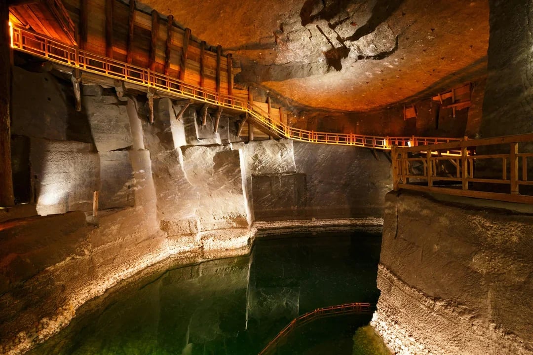 From Krakow: Wieliczka Salt Mine & Oskar Schindler's Factory Guided Tour Image 2