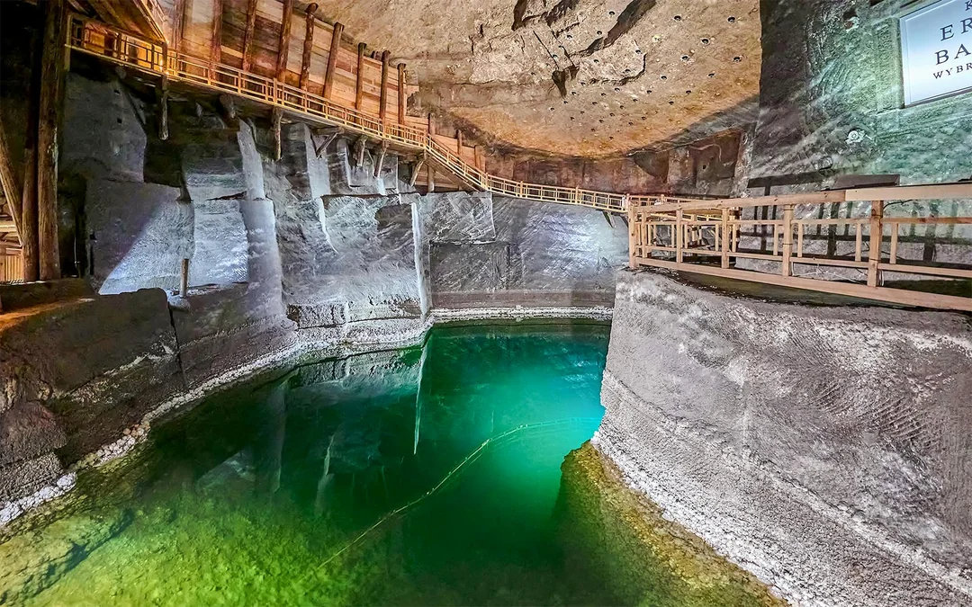 From Krakow: Wieliczka Salt Mine Guided Tour with Hotel Transfers Image 2