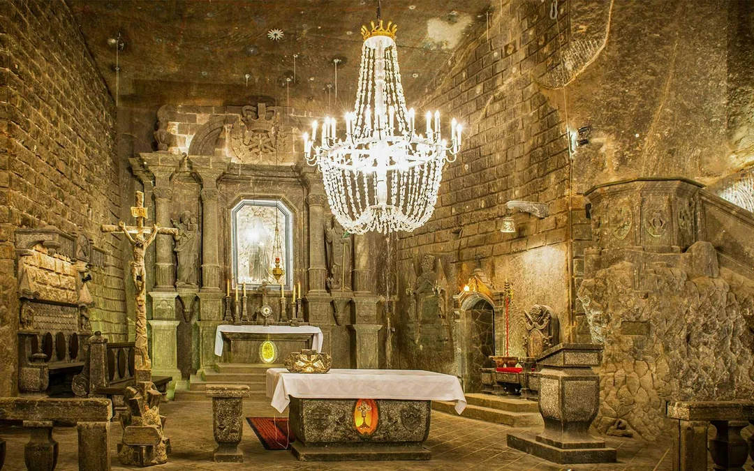 From Krakow: Wieliczka Salt Mine Guided Tour with Hotel Transfers Image 3